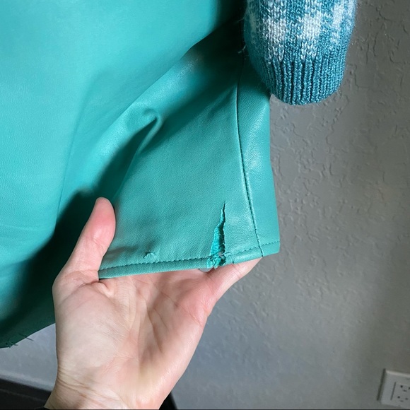 [VINTAGE] TEAL LEATHER SKIRT - Picture 6 of 12